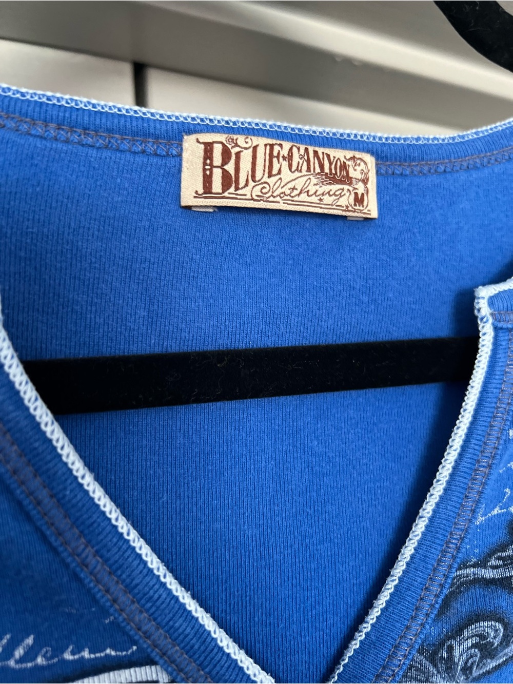 Y2K Paris Eiffel Tower Blue Canyon Rhinestone Graphic Henley Top Medium - Picture 5 of 7
